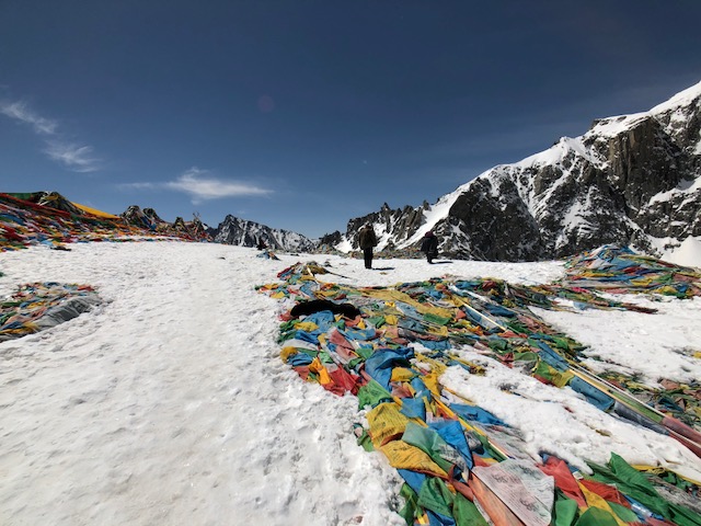 trekking mount kailash