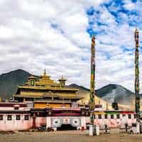 Ganden to Samye monastery trekking tour
