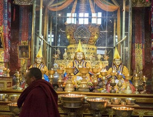 Gelug sect of Tibetan Buddhism དགེ་ལུགས་པ།