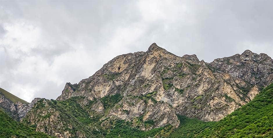 Drak Yangdzong and Dzong Kumbum